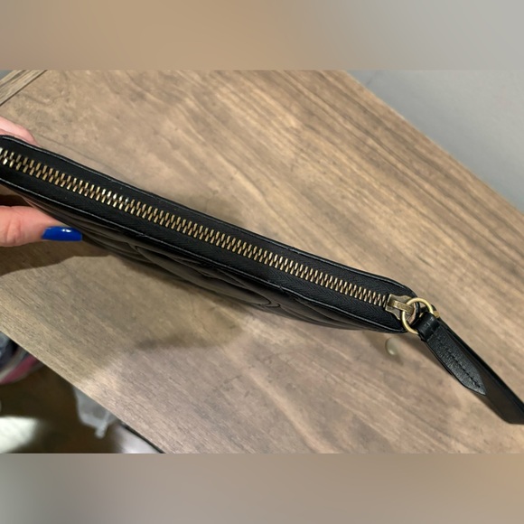 Women’s Gucci GG Marmont Wrist Wallet quilted Leather - Picture 11 of 11